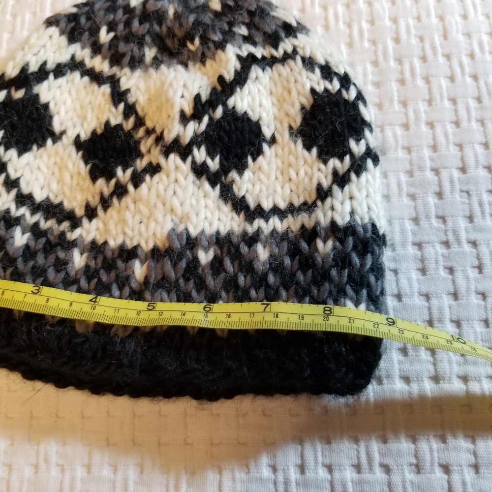 Bula Diamond Pattern Beanie Hat - image 5